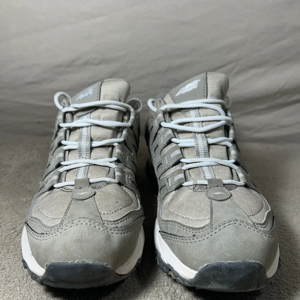 Avia Women's Size 8 W Gray Walking Trail Shoes Sneakers Athletic Lace Up‎
